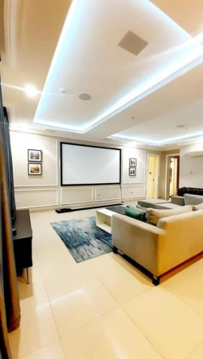 Apartment 10